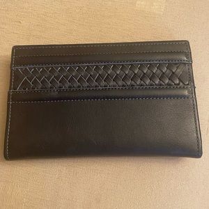 Brighton Ferrara wallet